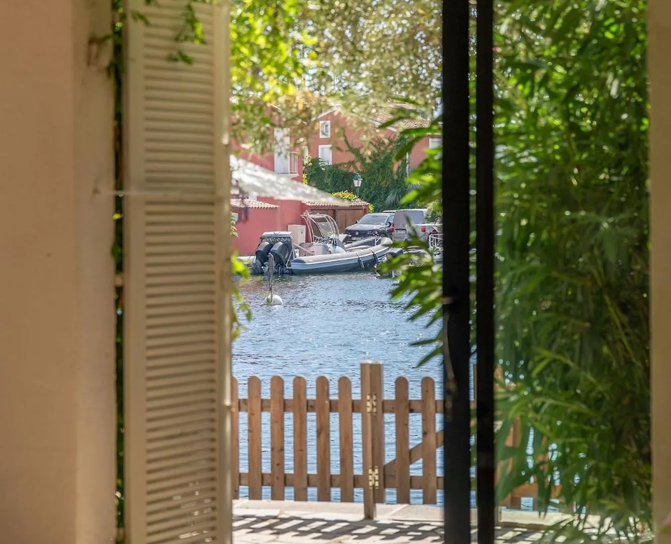 Appartement Amour Terrasse Sur L'Eau Grimaud